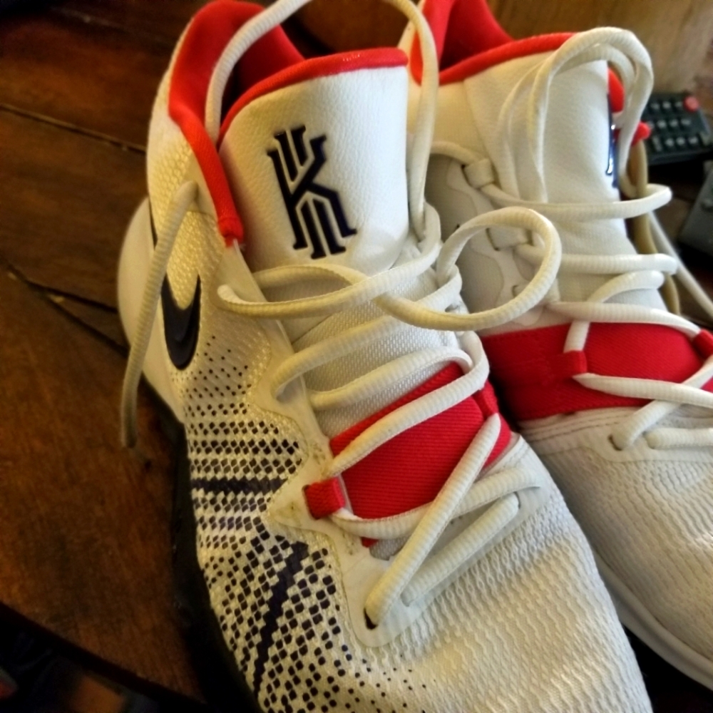 Nike Kyrie Flytrap USA Sneaker
